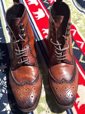 Men's Dark Brown Leather Wingtip Oxfords with Brogue Detailing